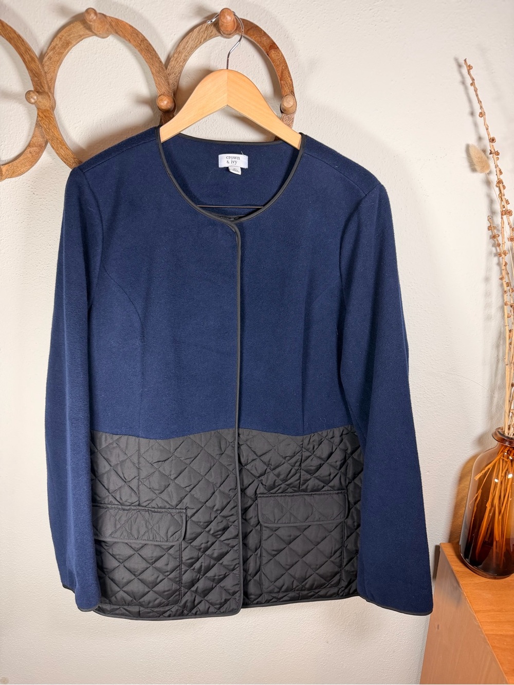 Crown & Ivy XL Navy Black Quilted Mixed Media Jacket Snap Front